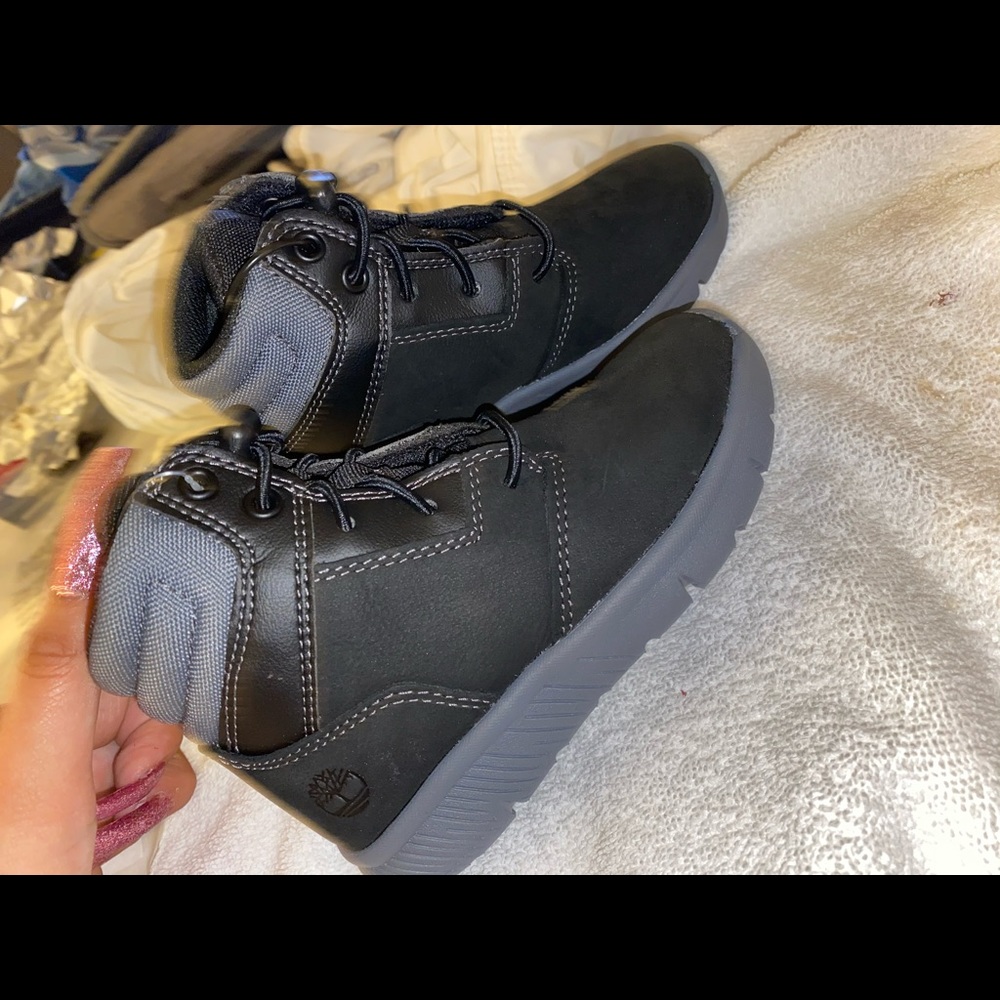 Timberland toddler size 7.5